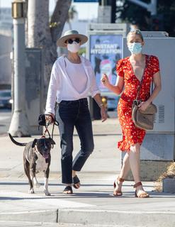 Amber Heard feet photo thumbnail