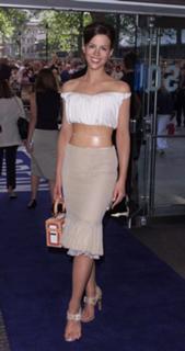 Kate Beckinsale feet photo thumbnail