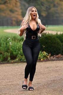 Chloe Ferry feet photo thumbnail