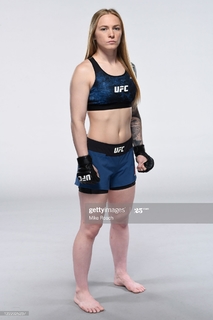 Kay Hansen feet photo thumbnail