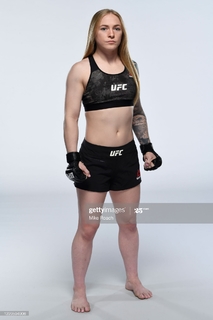 Kay Hansen feet photo thumbnail
