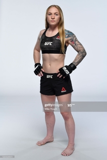 Kay Hansen feet photo thumbnail
