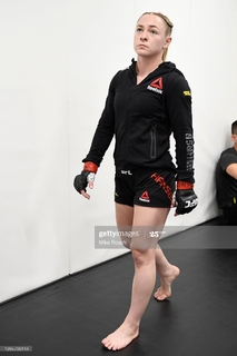 Kay Hansen feet photo thumbnail