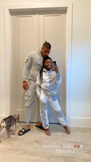 Simone Biles feet photo thumbnail