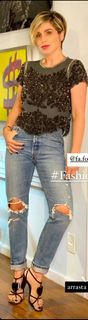 Flávia Alessandra feet photo thumbnail