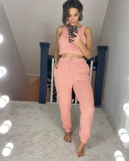 Frankie Bridge feet photo thumbnail