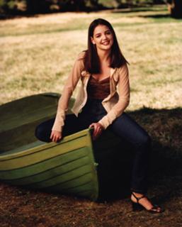 Katie Holmes feet photo thumbnail