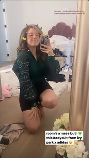 Imane Pokimane Anys feet photo thumbnail