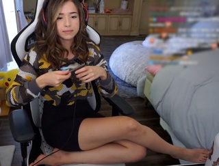 Imane Pokimane Anys feet photo thumbnail
