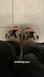 Corinna Kopf feet photo thumbnail