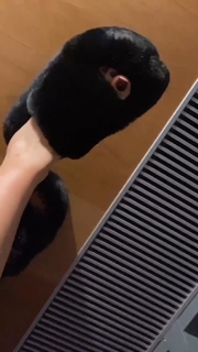 Duygu Özaslan feet photo thumbnail