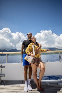 Alicia Keys feet photo thumbnail