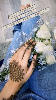Kriti Sanon feet photo thumbnail