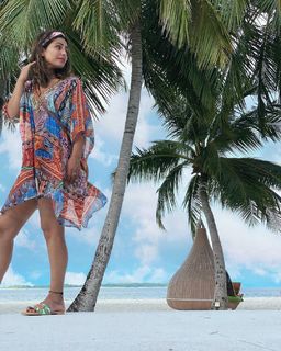 Hina Khan feet photo thumbnail