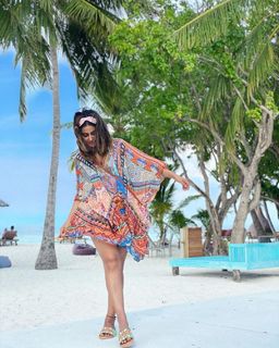 Hina Khan feet photo thumbnail