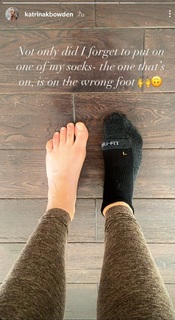Katrina Bowden feet photo thumbnail