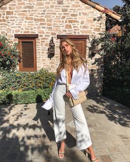 Kara Del Toro feet photo thumbnail