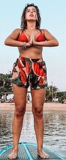 Giovanna Lancellotti feet photo thumbnail