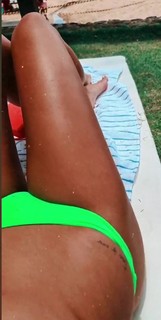 Giovanna Lancellotti feet photo thumbnail