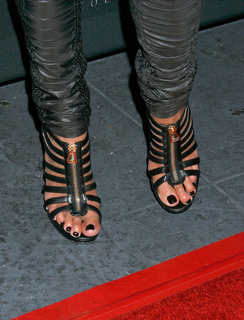 Nicky Rothschild feet photo thumbnail