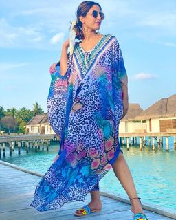 Hina Khan feet photo thumbnail
