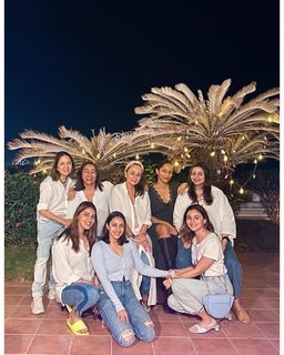 Alia Bhatt feet photo thumbnail