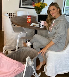 Joanna Krupa feet photo 4