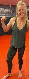 Holly Holm feet photo thumbnail