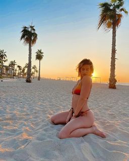 Ferne McCann feet photo thumbnail