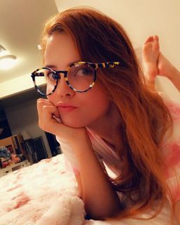 Tiffany Alvord feet photo thumbnail