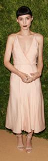 Rooney Mara feet photo thumbnail