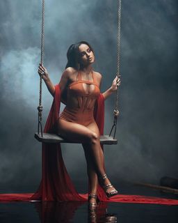 Becky G feet photo thumbnail