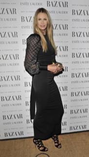 Elle Macpherson feet photo thumbnail