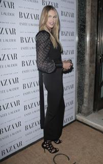 Elle Macpherson feet photo thumbnail