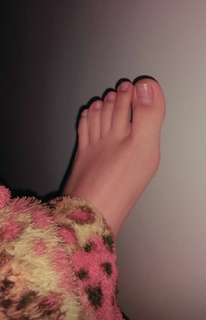Isa Pes feet photo thumbnail