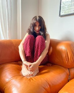 Aya Cash feet photo 3