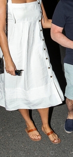 Holly Willoughby feet photo thumbnail