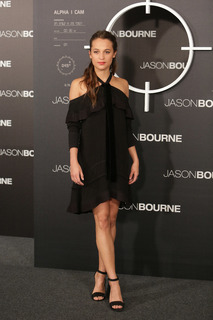 Alicia Vikander feet photo thumbnail