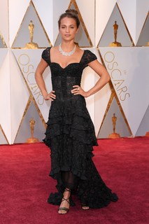 Alicia Vikander feet photo thumbnail