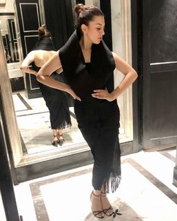 Hansika Motwani feet photo thumbnail