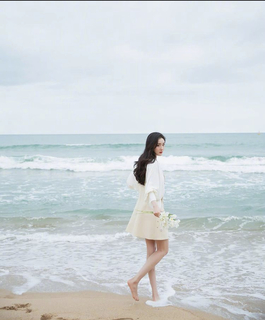 Mi Yang feet photo thumbnail