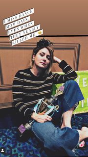 Sasha Alexander feet photo thumbnail