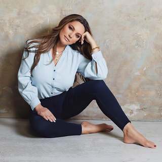 Kelly Brook feet photo thumbnail