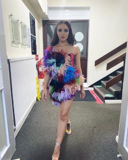Jade Thirlwall feet photo thumbnail