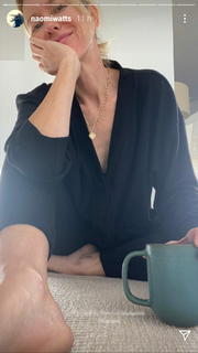 Naomi Watts feet photo thumbnail
