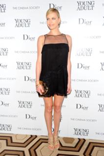 Charlize Theron feet photo thumbnail
