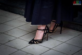 Kareena Kapoor feet photo thumbnail
