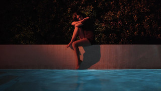 Victoria Justice feet photo thumbnail