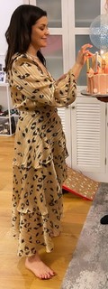 Katarzyna Cichopek feet photo thumbnail