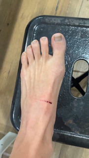 Gabbie Hanna feet photo thumbnail